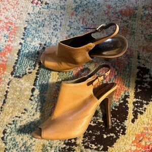 Coach Womens Lanora Sandals Beige Ginger Stacked Heels Ankle Strap Buckle 6.5B